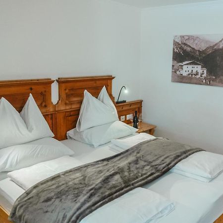 Dolomitenhotel Weisslahnbad Тирес Екстериор снимка