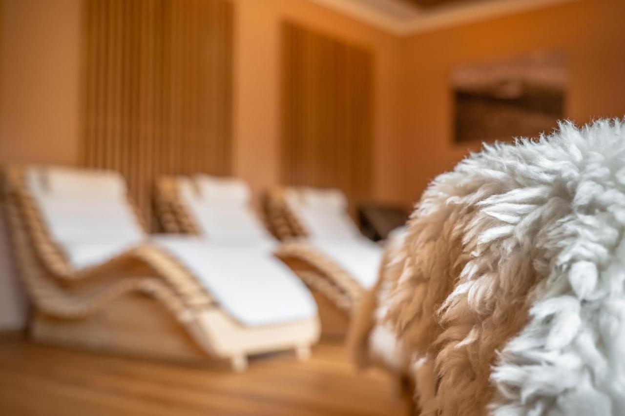 Dolomitenhotel Weisslahnbad Тирес Екстериор снимка