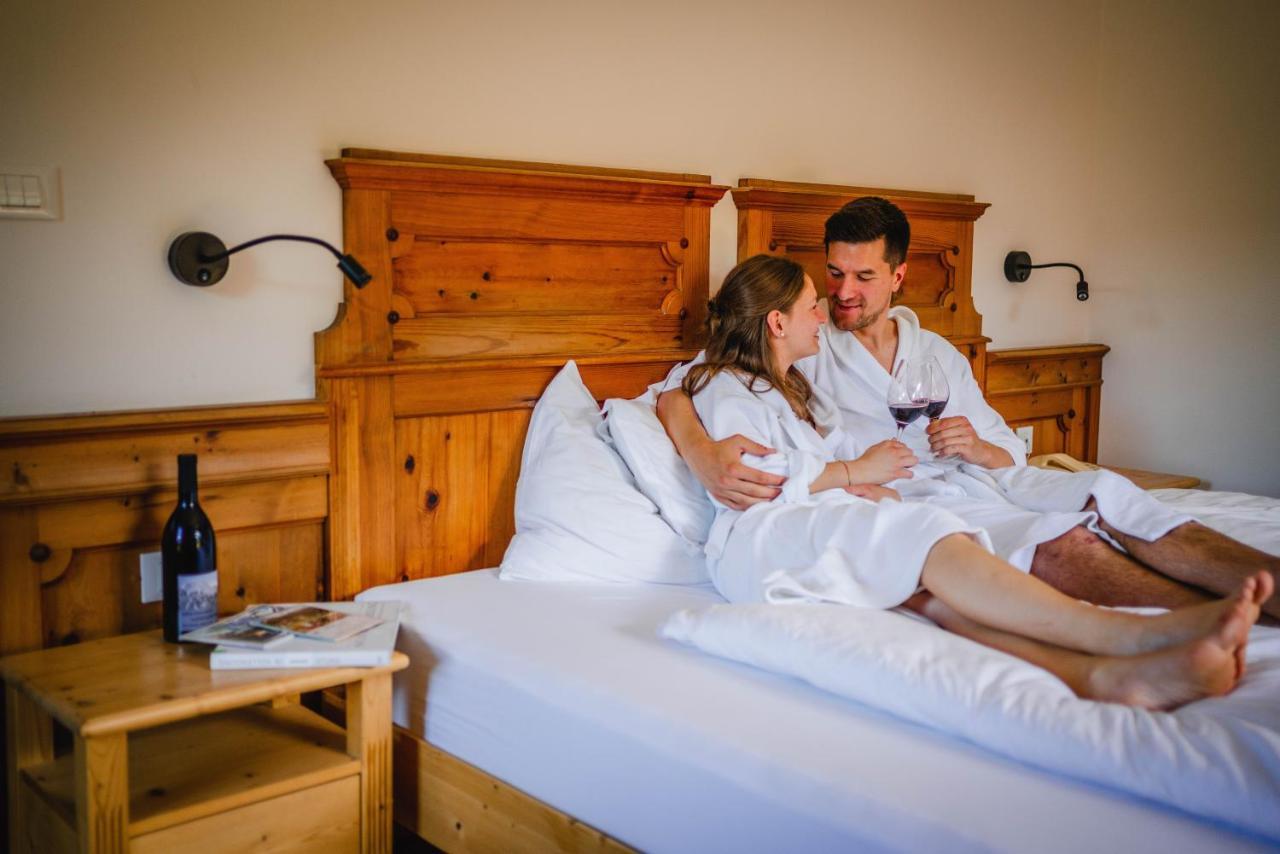 Dolomitenhotel Weisslahnbad Тирес Екстериор снимка