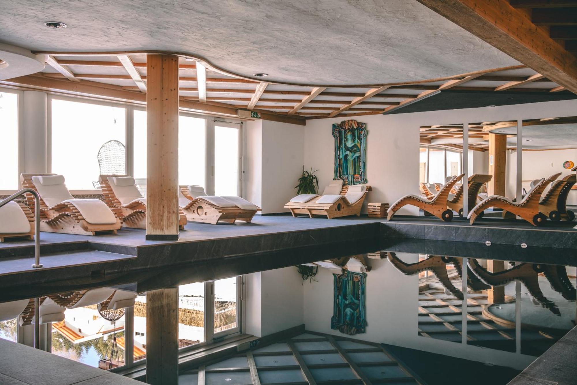 Dolomitenhotel Weisslahnbad Тирес Екстериор снимка